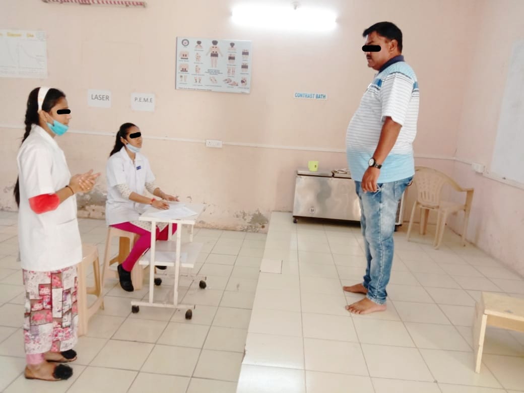 Prevalence and incidence of flat foot due to prolonged standing among traffic police in Navsari: A crosssectional study 